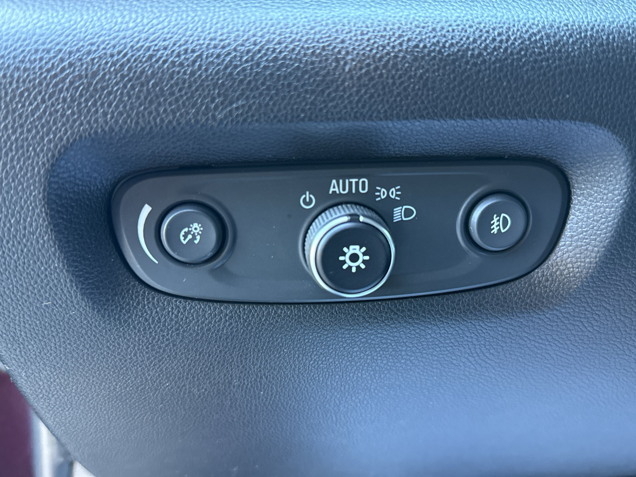 Used 2018 Chevrolet Traverse LT AWD/4WD image 11