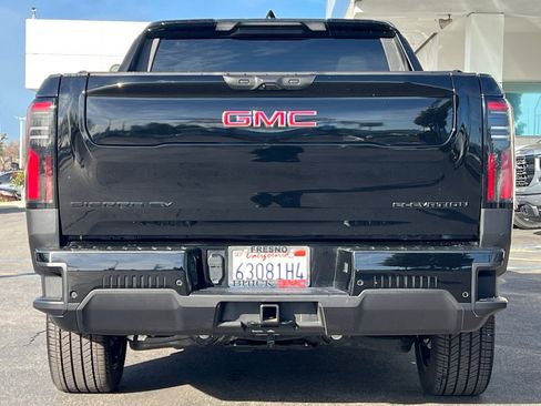 Used 2026 GMC Sierra EV Elevation w/ LPO, Elevation Dark Package image 5