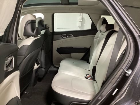 New 2026 Kia Sportage EX image 17