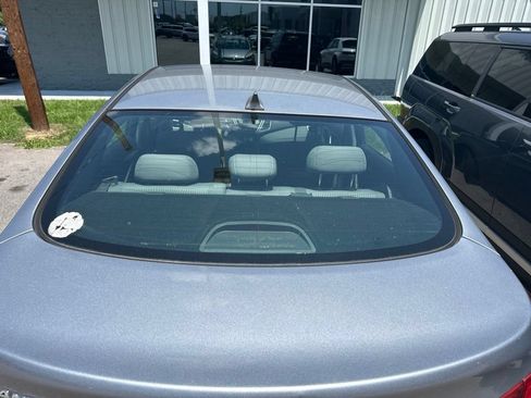 Used 2014 Hyundai Elantra SE FWD image 26