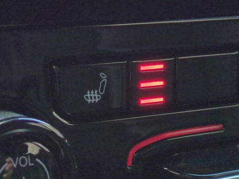 Used 2025 Jeep Grand Cherokee L Limited w/ Black Appearance Package image 19