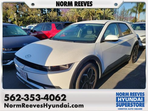 Used 2024 Hyundai Ioniq 5 SEL image 1