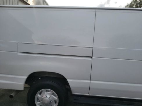 Used 2008 Ford E-350 and Econoline 350 Extended Super Duty RWD image 16