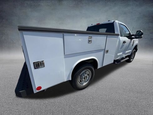 Used 2022 Ford F250 XL w/ Power Equipment Group AWD/4WD image 8