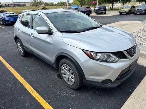 Used 2018 Nissan Rogue Sport S AWD/4WD image 1