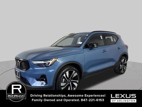 Used 2024 Volvo XC40 B5 Plus w/ Protection Package Premier AWD/4WD image 1