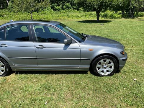 Used 2005 BMW 325xi Sedan AWD/4WD image 29