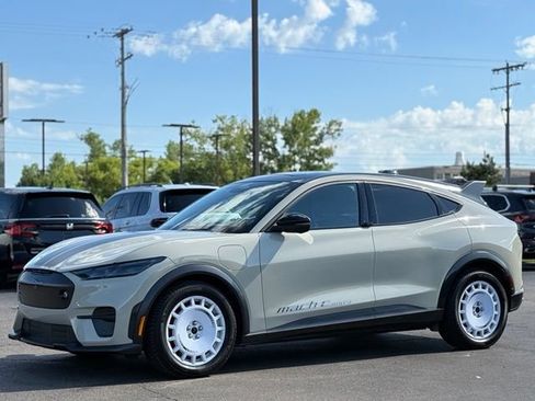 Used 2025 Ford Mustang Mach-E GT AWD/4WD image 35