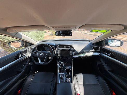 Used 2020 Nissan Maxima 3.5 SV w/ Floor Mat Group FWD image 13