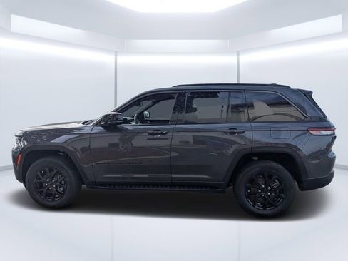 New 2026 Jeep Grand Cherokee Altitude RWD image 6