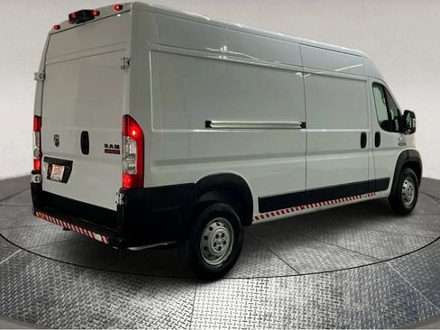 Used 2022 RAM ProMaster 2500 w/ Convenience Group image 7