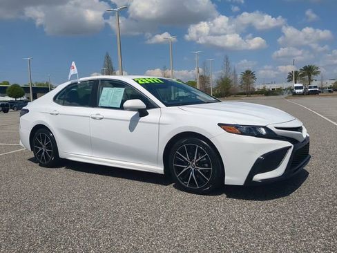 Certified 2023 Toyota Camry SE image 2