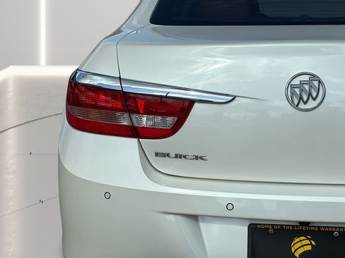 Used 2014 Buick Verano Leather FWD image 29