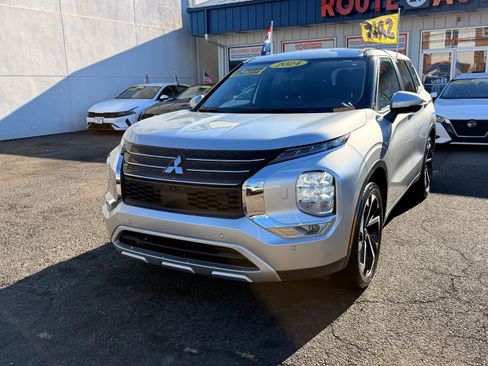 Used 2024 Mitsubishi Outlander Ralliart image 4