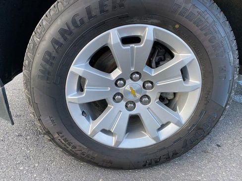 Used 2022 Chevrolet Colorado LT w/ Fleet Safety Package image 31