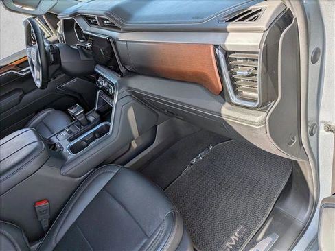 Used 2023 GMC Sierra 1500 Denali RWD image 21