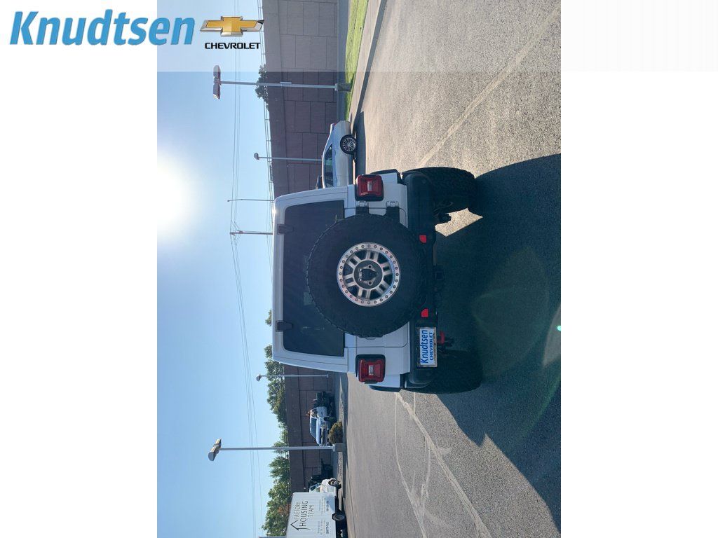 Used 2022 Jeep Wrangler Unlimited Rubicon w/ Xtreme Recon 35" Tire Package AWD/4WD image 6