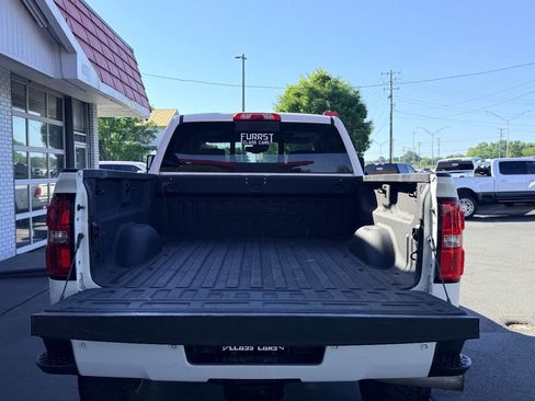Used 2019 GMC Sierra 2500 Denali w/ Duramax Plus Package AWD/4WD image 10