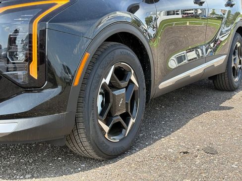 New 2026 Kia Sportage EX FWD image 9