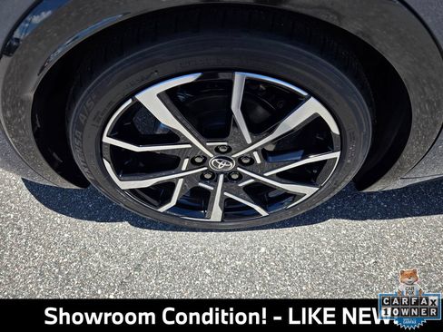 Used 2024 Toyota Prius Prime FWD image 13