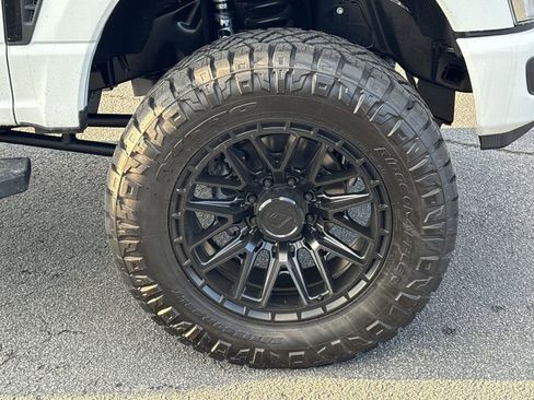 New 2025 Ford F250 Lariat w/ Lariat Ultimate Package image 12