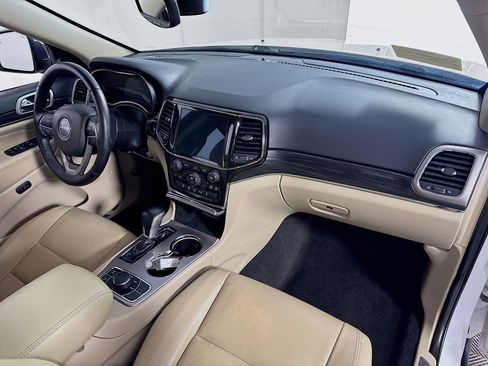 Used 2021 Jeep Grand Cherokee Limited image 28