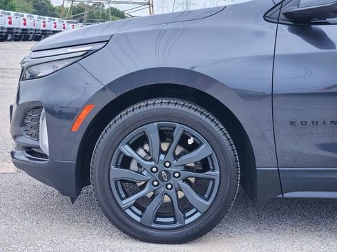 Used 2022 Chevrolet Equinox RS w/ RS Leather Package FWD image 8