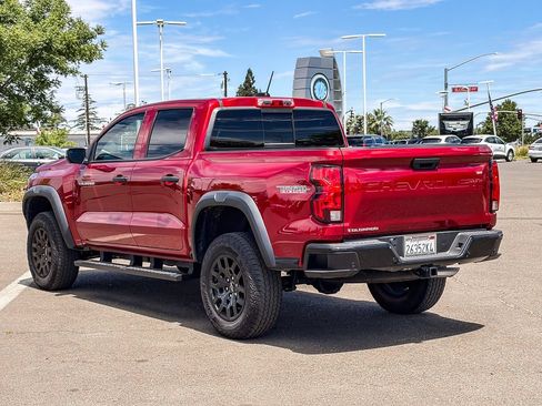 Used 2026 Chevrolet Colorado Trail Boss AWD/4WD image 2