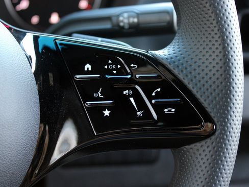 Used 2025 Mercedes-Benz Sprinter 2500 image 15