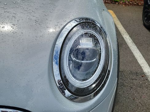 Used 2021 MINI Cooper SE w/ 6.5" Touchscreen Package FWD image 4