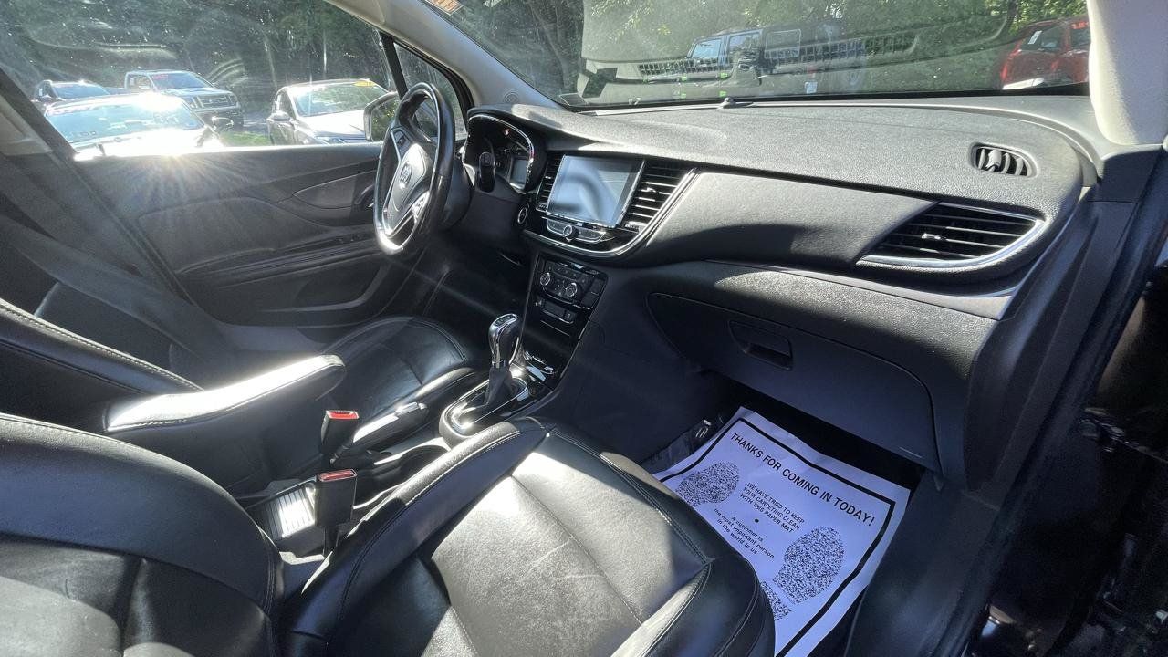 Used 2019 Buick Encore Essence AWD/4WD image 28