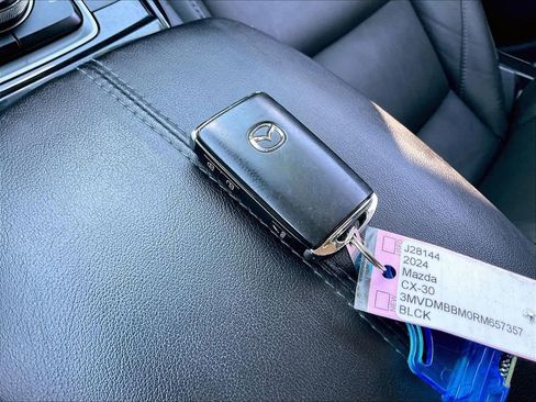 Used 2024 MAZDA CX-30 AWD 2.5 S w/ Select Sport Pkg image 25