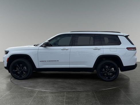 Used 2023 Jeep Grand Cherokee L Limited w/ Luxury Tech Group II AWD/4WD image 5