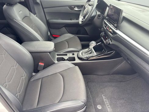 Used 2023 Kia Forte GT-Line w/ GT-Line Premium Package image 21