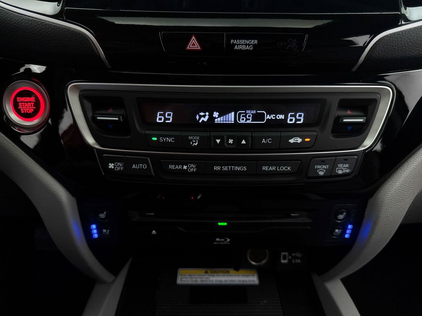 Used 2021 Honda Pilot Elite image 24