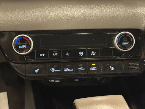 Used 2022 Hyundai Elantra SEL w/ Convenience Package FWD image 43