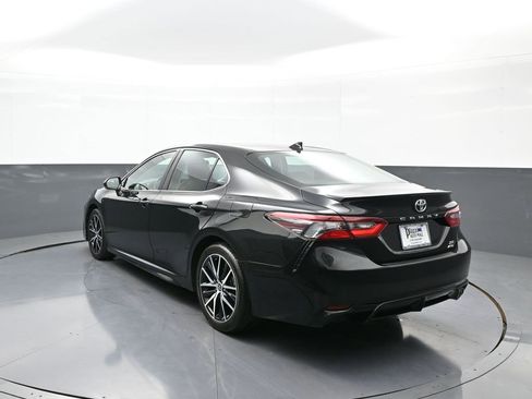 Certified 2023 Toyota Camry SE image 8