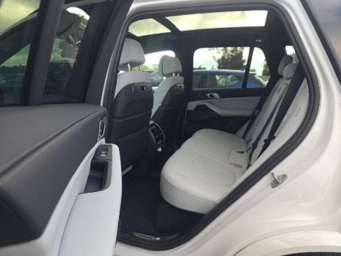 Used 2026 BMW X5 xDrive40i image 7