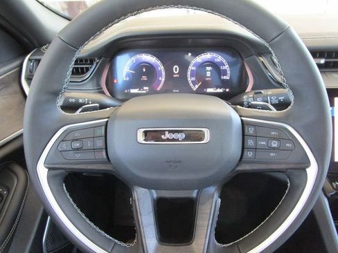 New 2026 Jeep Grand Cherokee L Limited image 31