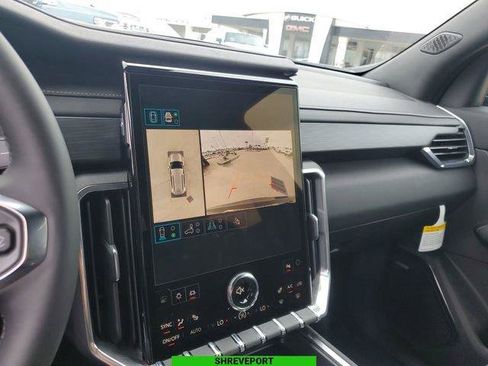 New 2026 GMC Acadia Elevation image 16