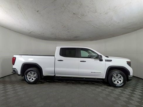 Used 2023 GMC Sierra 1500 Pro w/ Pro Value Package image 8