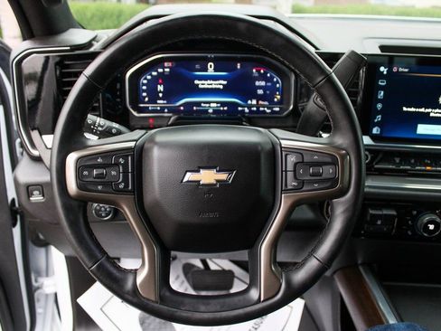 Used 2024 Chevrolet Silverado 3500 High Country w/ High Country Premium Package AWD/4WD image 24