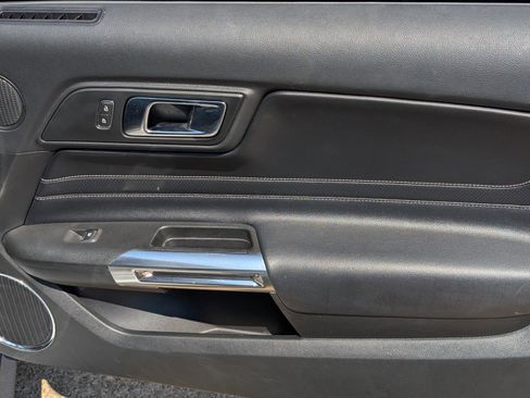 Used 2019 Ford Mustang GT Premium w/ Equipment Group 401A image 27