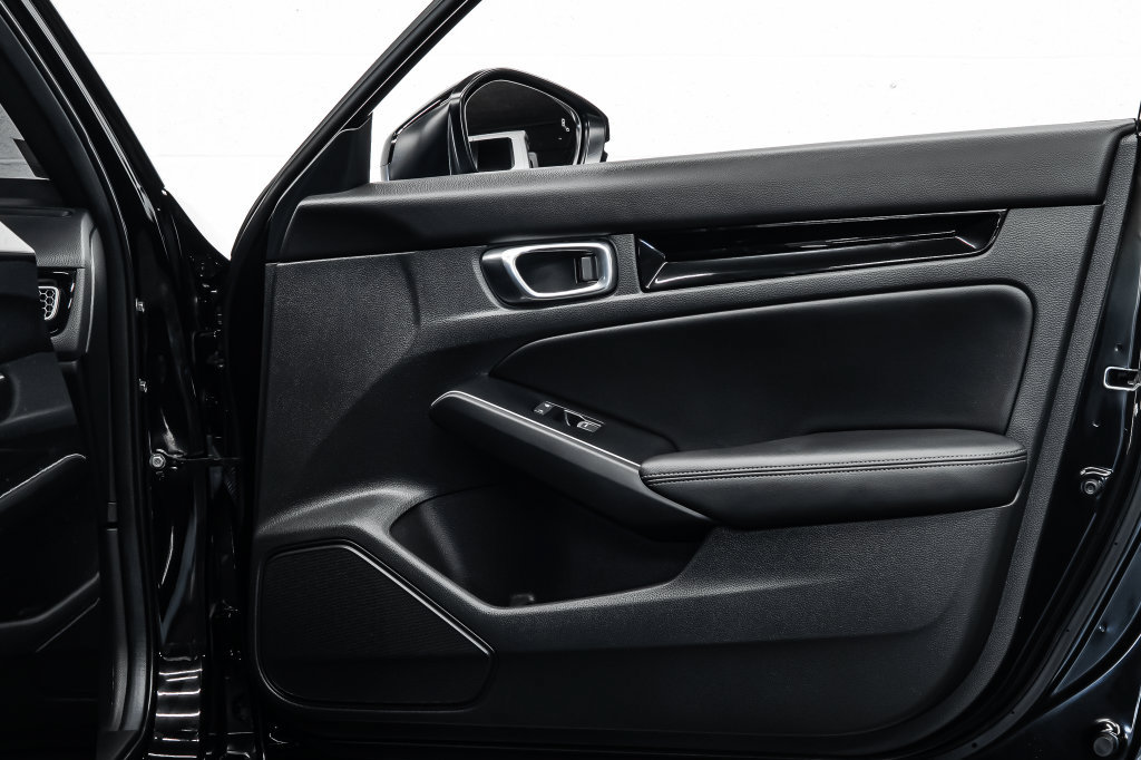 Used 2025 Honda Civic Sport image 18