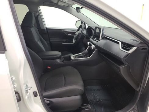 Used 2023 Toyota RAV4 XLE AWD/4WD image 13