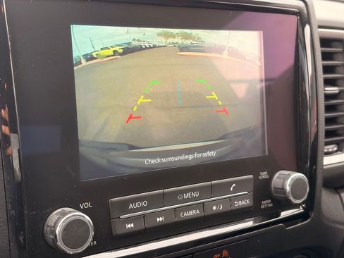 Used 2022 Nissan Frontier SV RWD image 21
