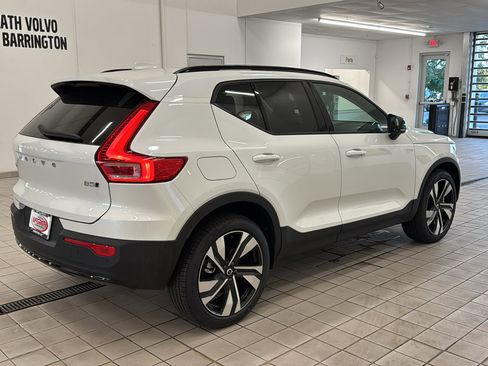 New 2026 Volvo XC40 B5 Ultra w/ Protection Package Premier AWD/4WD image 5