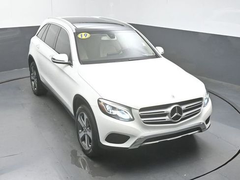 Used 2019 Mercedes-Benz GLC 300 image 42