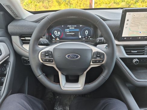 New 2026 Ford Explorer Active w/ Active Comfort Package image 28