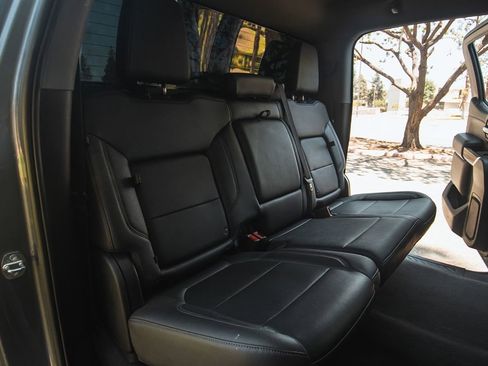 Used 2021 GMC Sierra 1500 SLT image 22